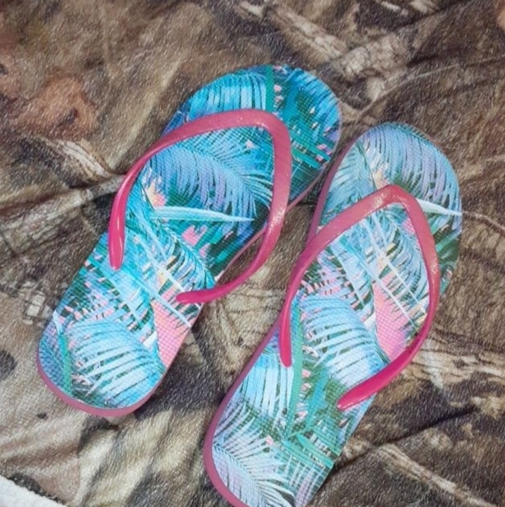 Flip flops